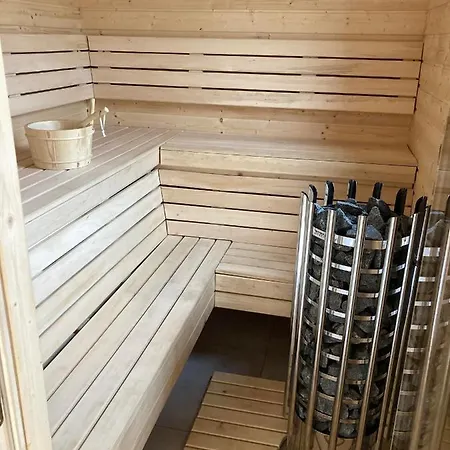 Tatil Evi Przystanek Zapotocze *